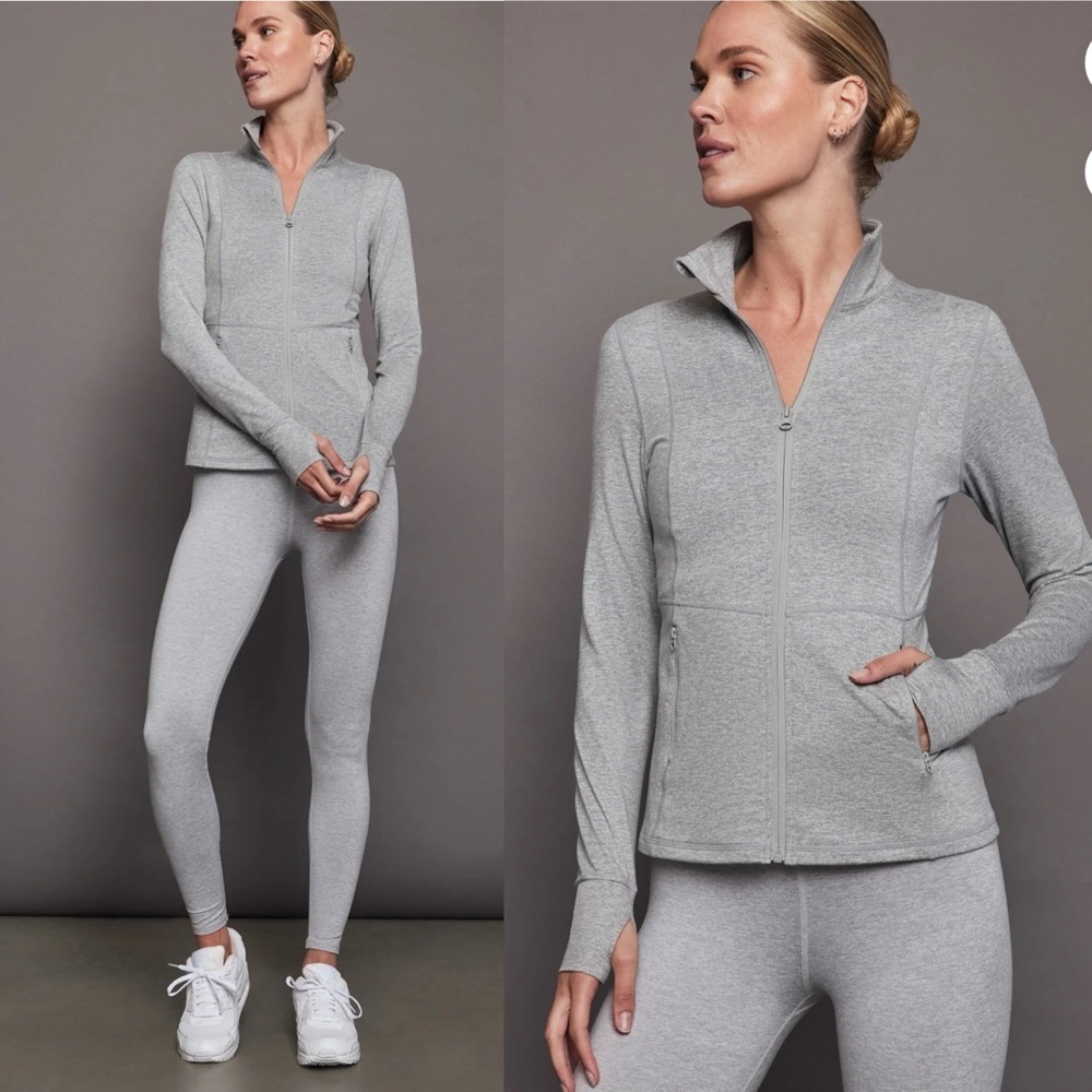 $137 Carbon38 Zip Long Sleeve Run Top in Silver Heather Small Athleisure Zipup
